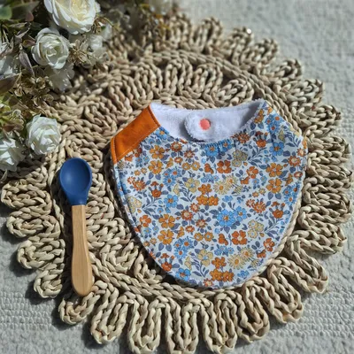 bavoir 0-9 mois motif liberty